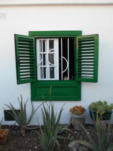 Reja para ventana en hierro forjado - Herrería