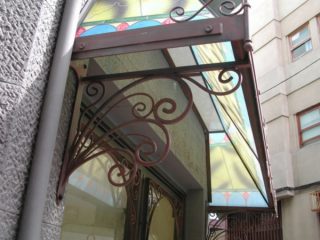 Elementos de arquitectura en hierro forjado