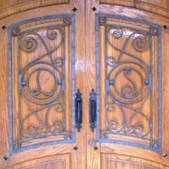 Puertas y Rejas en hierro forjado