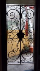 Puertas y Rejas en hierro forjado