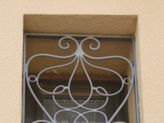 Puertas y Rejas en hierro forjado